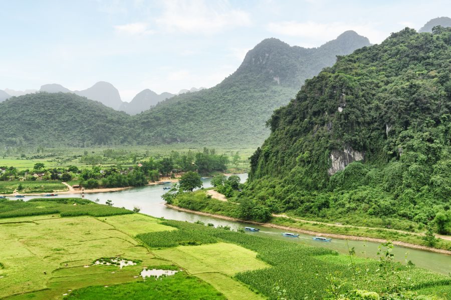 hue to phong nha motorbike