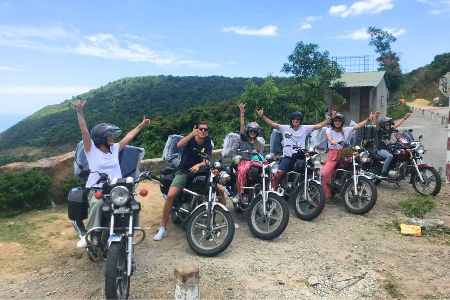 phong nha to hoi an via Hai van pass